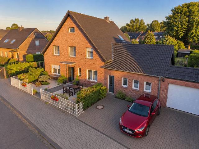 Dachgeschosswohnung kaufen in Sassenberg, Nordrhein-Westfalen