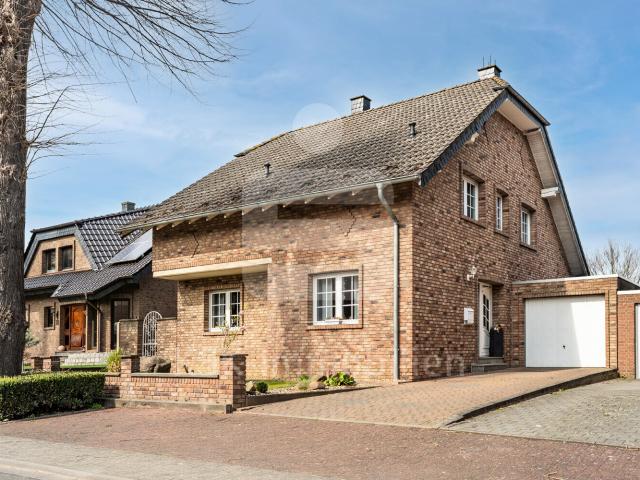 Villa kaufen in Angelsdorf, Elsdorf