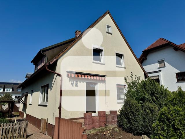 Villa kaufen in Adelsdorf, Bayern