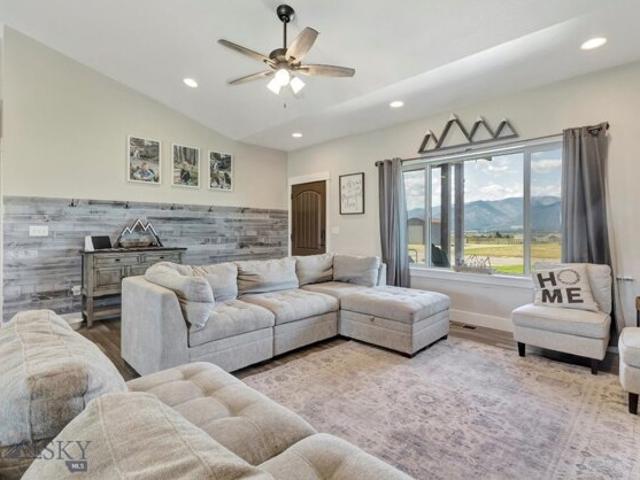 House for sale in Stevensville