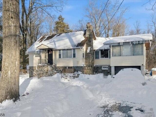 House for sale in Glenwood, New Jersey