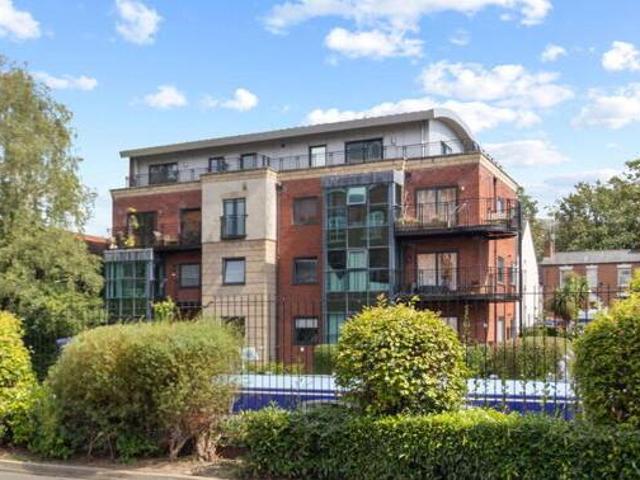 House for sale in Worcester, Worcestershire