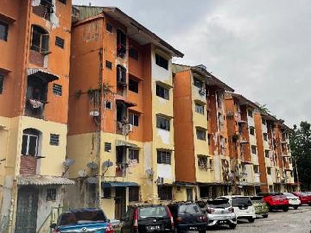 Flat for sale in Petaling, Alam Impian