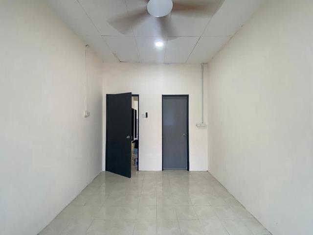 Terraced House for sale in Banting, Kuala Langat