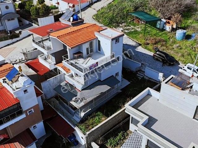 Dikili, İzmir içerisinde satılık Villa