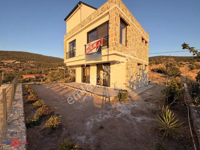Dikili, İzmir içerisinde satılık Villa
