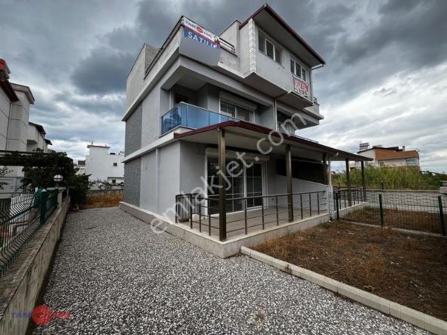 Cumhuriyet Mahallesi, Dikili içerisinde kiralık Villa