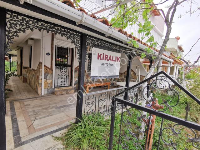 Dikili, İzmir içerisinde kiralık Villa