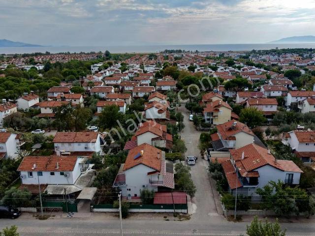 Dikili, İzmir içerisinde satılık Villa