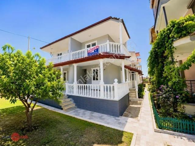 Dikili, İzmir içerisinde kiralık Villa