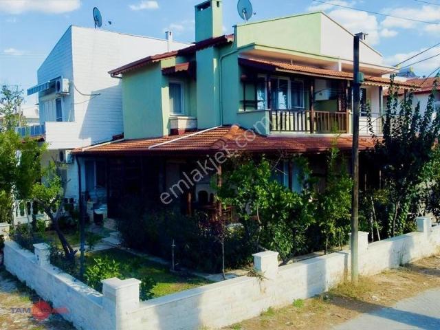 Cumhuriyet Mahallesi, Dikili içerisinde kiralık Villa