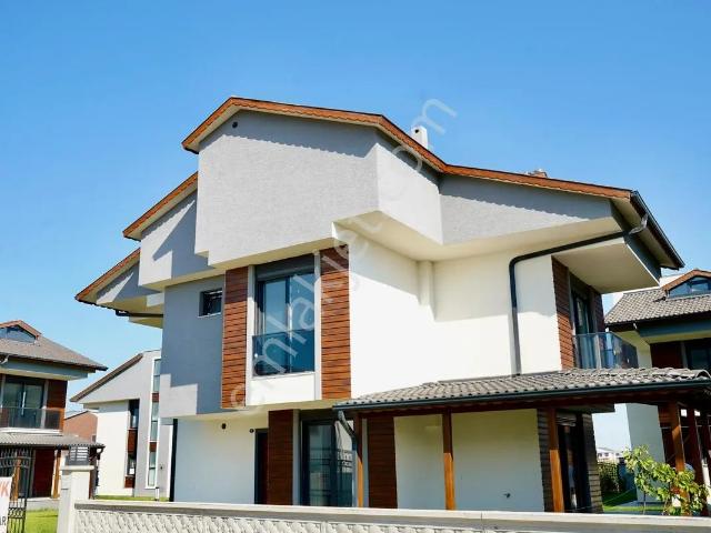 Dikili, İzmir içerisinde satılık Villa