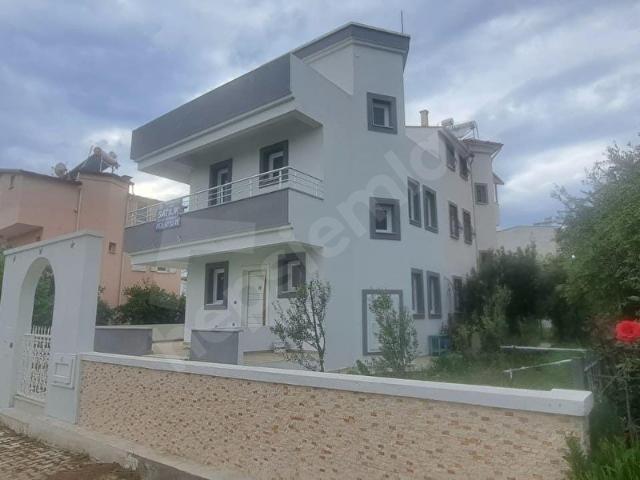 Salihler Mahallesi, Dikili içerisinde satılık Villa