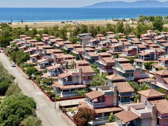 Dikili, İzmir içerisinde satılık Villa