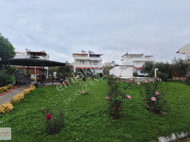 Dikili, İzmir içerisinde satılık Villa