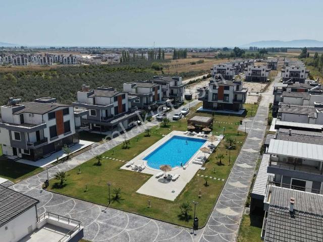Dikili, İzmir içerisinde satılık Villa