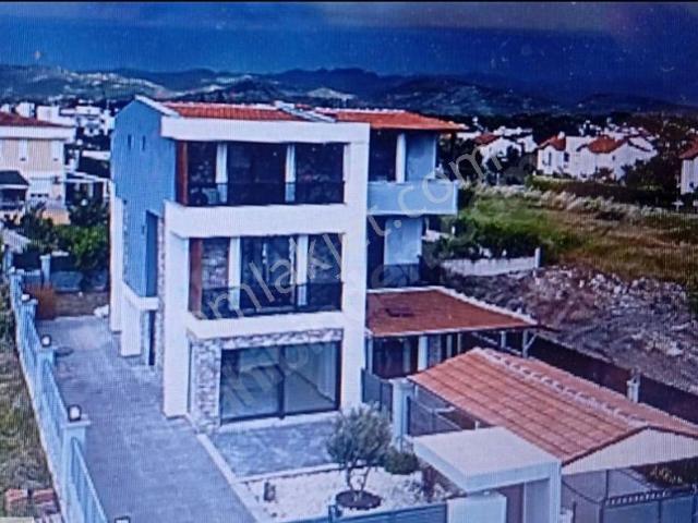 Salihler Mahallesi, Dikili içerisinde satılık Villa