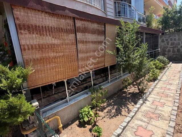 Dikili, İzmir içerisinde kiralık mülk