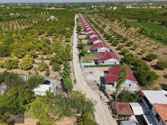 Yeşilyurt içerisinde satılık Villa