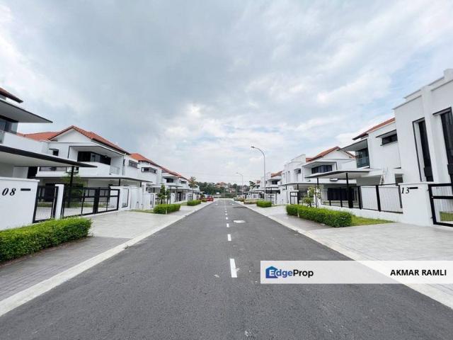 House for sale in Seksyen U11, Shah Alam