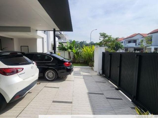 House for sale in Seksyen U11, Shah Alam