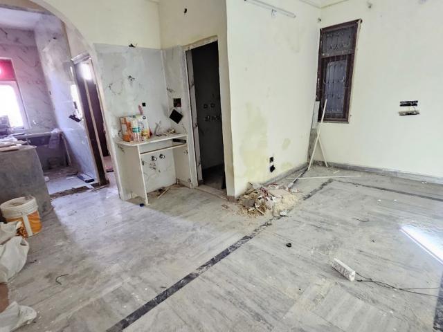 Flat for rent in Deri