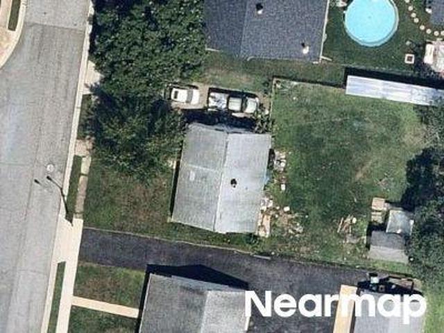 House for sale in Lancaster Court, Wilmington