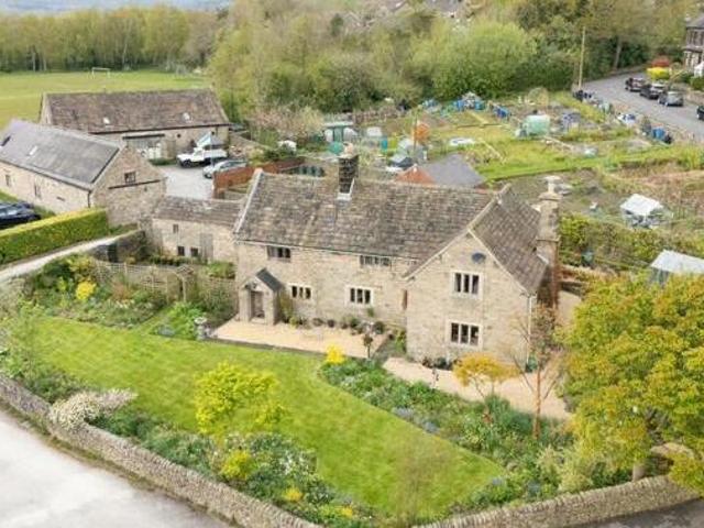 House for sale in Froggatt, East Midlands