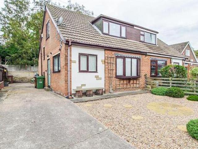 House for sale in Ossett, West Yorkshire
