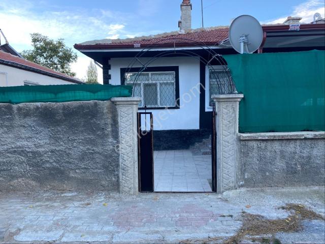 Gazi, Akşehir içerisinde satılık Villa