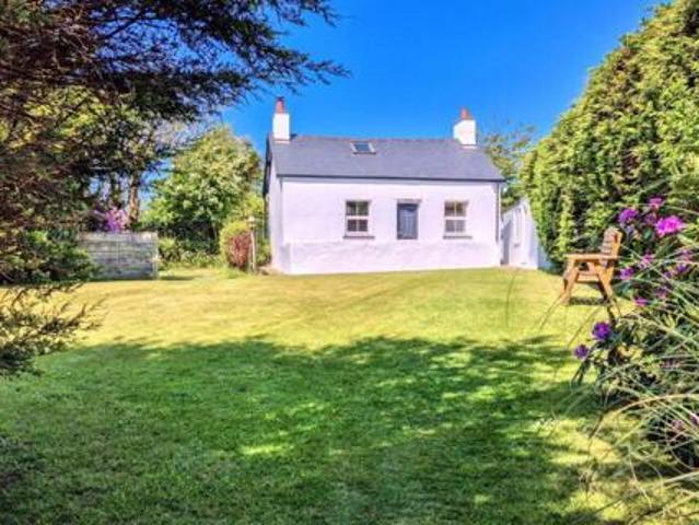 House for sale in Pwllheli, Wales