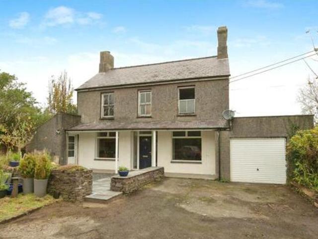 House for sale in Pwllheli, Wales