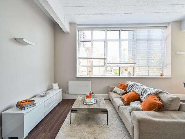 Apartment for rent in Finsbury, Greater London
