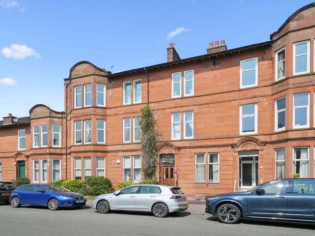 Apartment for rent in Shawmoss, Shawlands