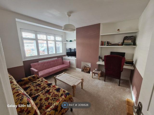 House for rent in London Borough of Merton, Collier's Wood