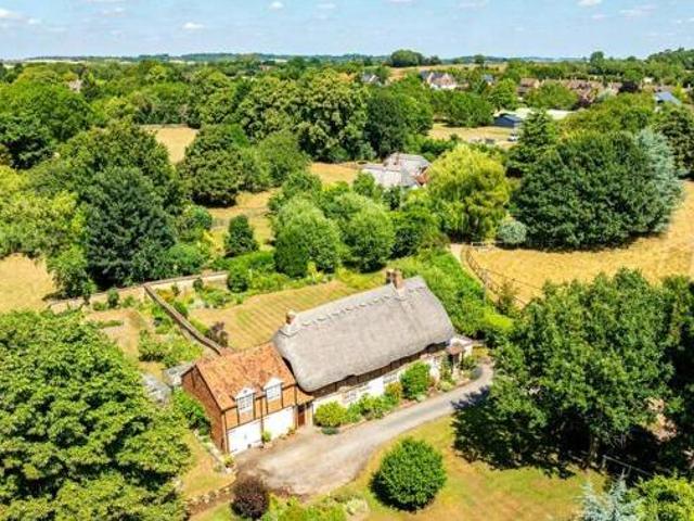 House for sale in Aylesbury, Buckinghamshire