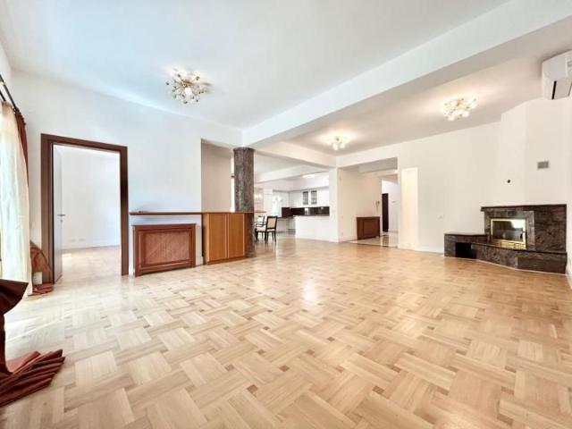 Casă închirieri în București