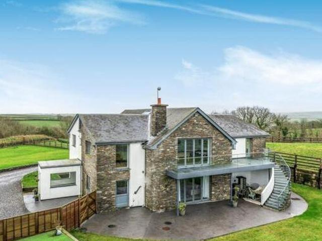 House for sale in Strode, Devon