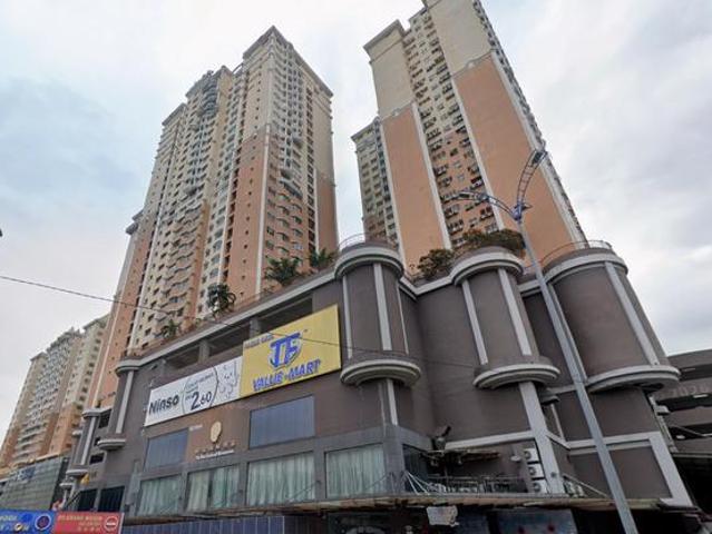 Serviced Residence for sale in Petaling, Subang Jaya