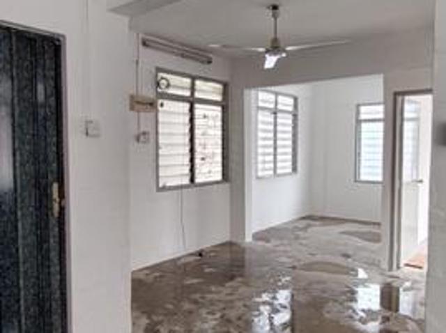 Flat for sale in Wellesley, Penang