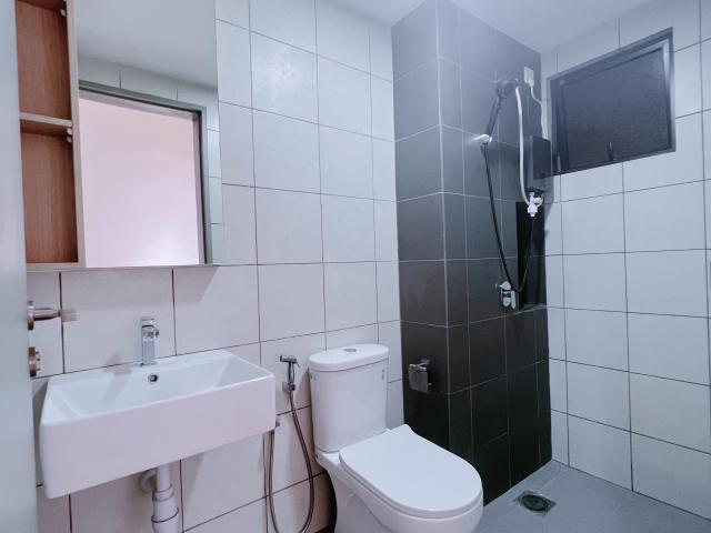 Room for rent in Petaling, Damansara Damai