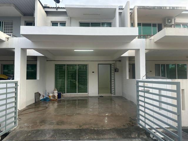 Terraced House for sale in Wellesley, Penang