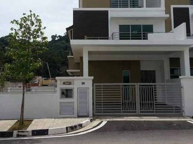 Terraced House for rent in Barat Daya, George Town