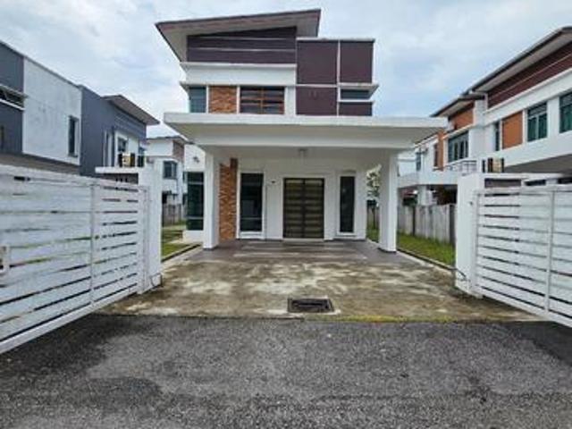 Bungalow for rent in Kuala Pahang