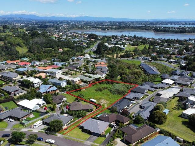 Land for sale in Omokoroa, Bay Of Plenty