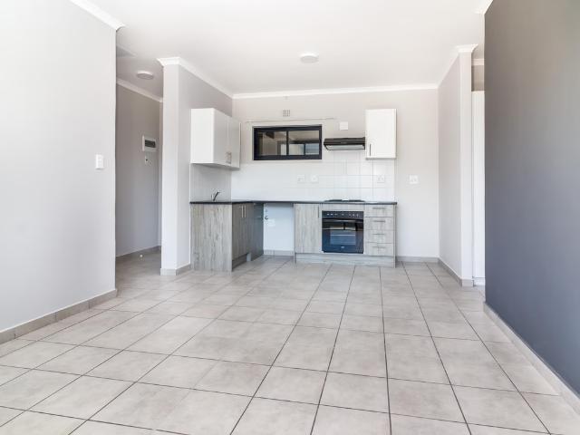 Apartment for rent in Cape Town Ward 107, City of Cape Town