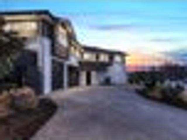 House for sale in Paremoremo