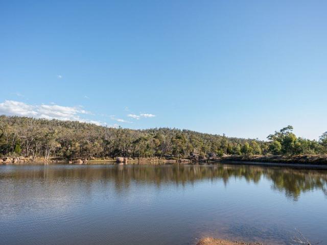 Cottage for sale in Glen Aplin, Queensland