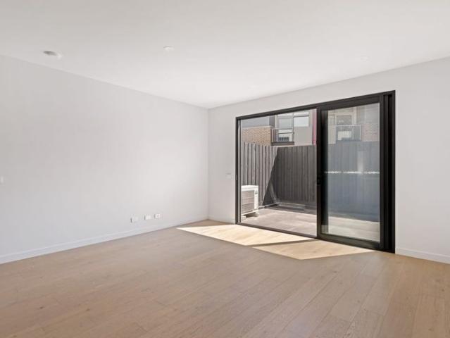 Townhouse for rent in Camerons Creek, Victoria