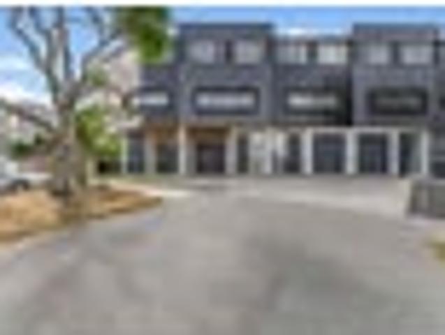 Townhouse for sale in Hillersden